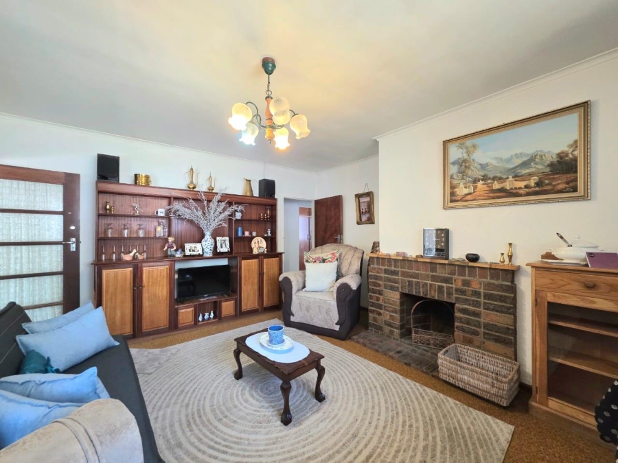 3 Bedroom Property for Sale in Thornton Western Cape